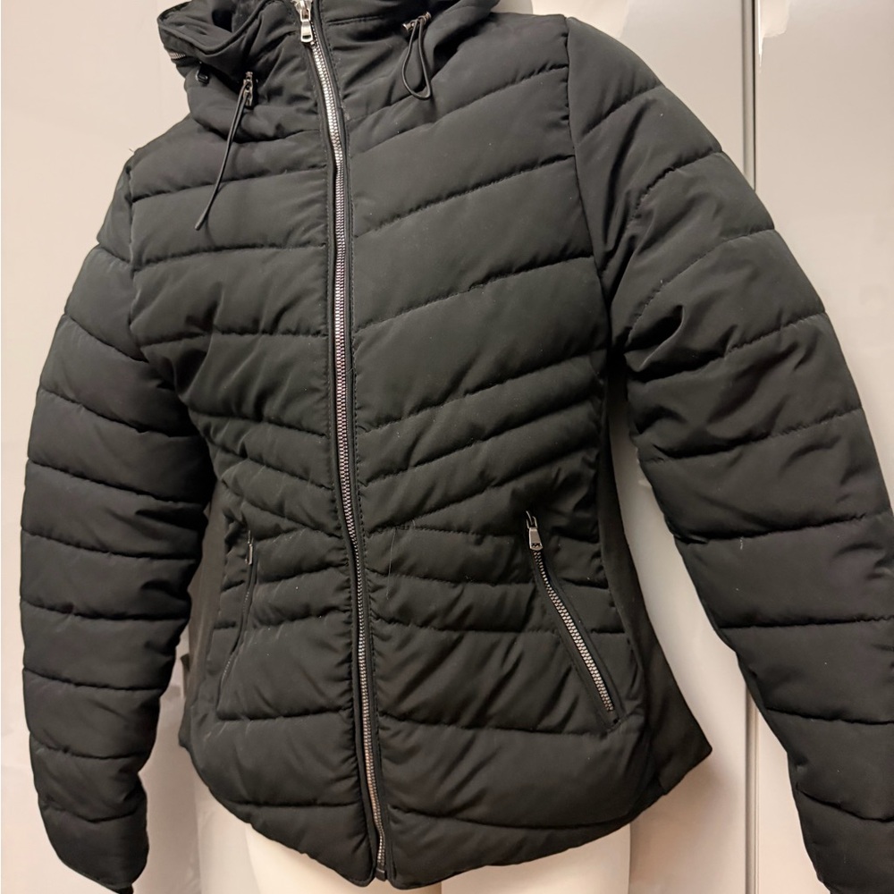 Women's Black Puffer Jacket